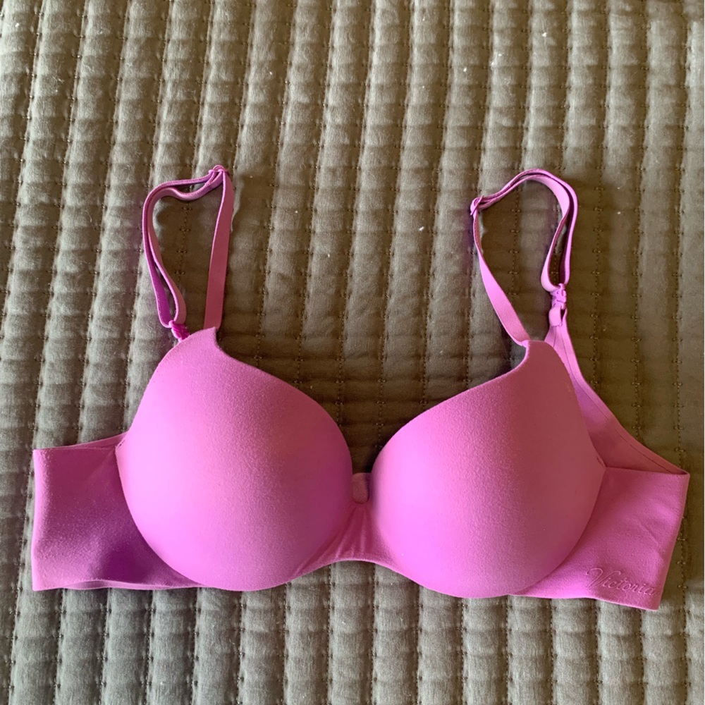 32 B VS bra